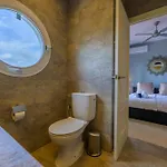 別荘 Beachfront 3br With Direct Access East マルベーリャ