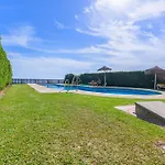 Beachfront 3br With Direct Access East * マルベーリャ