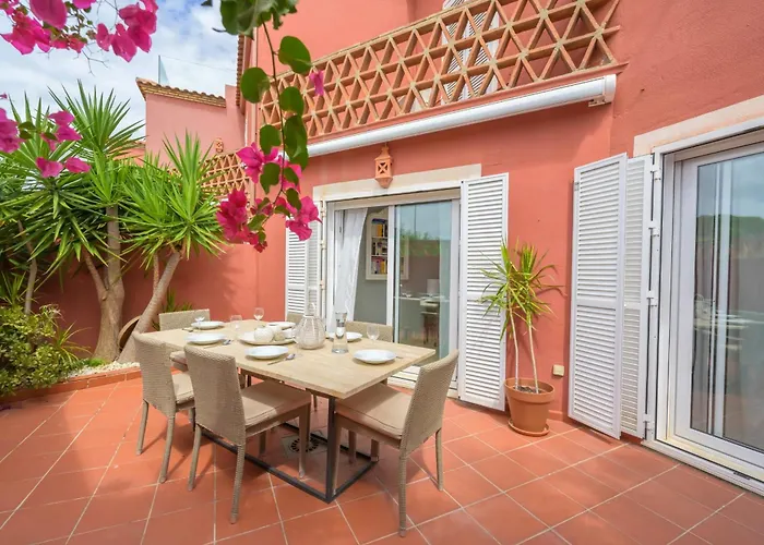 Beautiful Frontline Townhouse Marbella