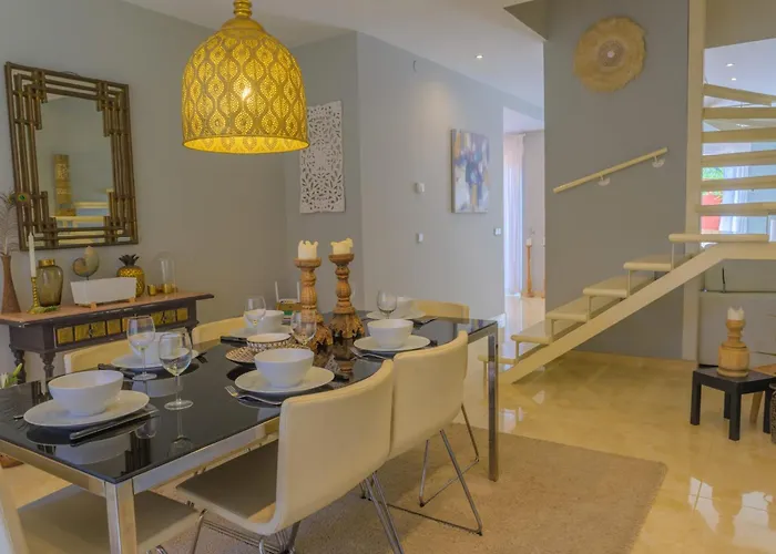 Beautiful Frontline Townhouse