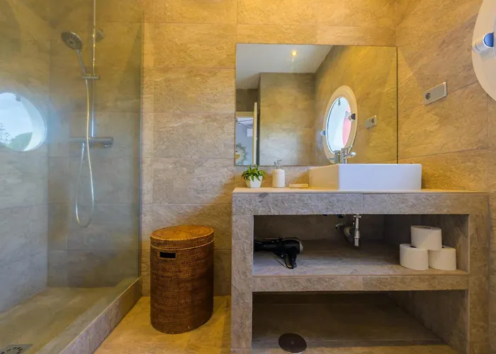 Nyaraló Beautiful Frontline Townhouse Marbella