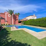 Beachfront 3br With Direct Access East Marbella