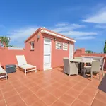 Beachfront 3br With Direct Access East *