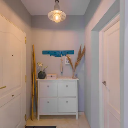 Beautiful Frontline Townhouse بيت للعطل ماربيا