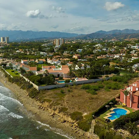 Beautiful Frontline Townhouse Marbella