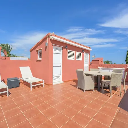 Beautiful Frontline Townhouse