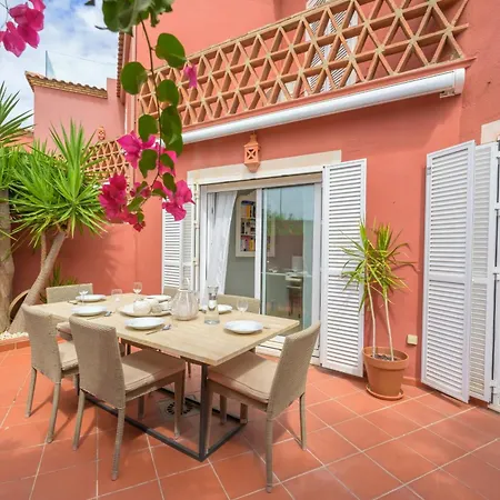 Beautiful Frontline Townhouse ماربيا