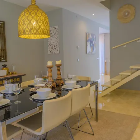 Beautiful Frontline Townhouse