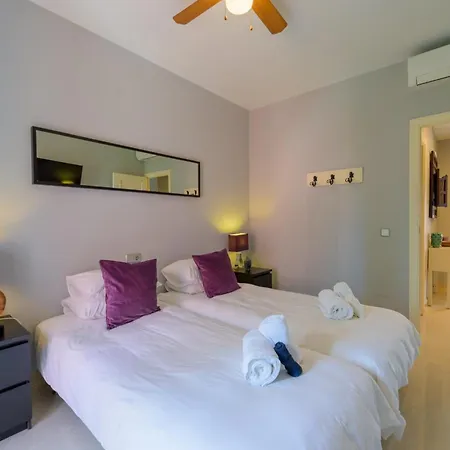 Beachfront 3br With Direct Access East Marbella
