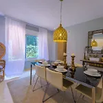 Beachfront 3br With Direct Access East Marbella