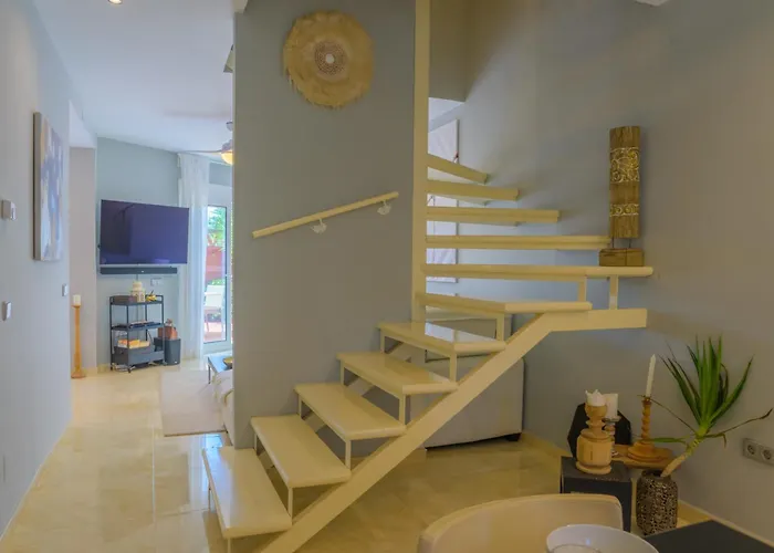 Beautiful Frontline Townhouse 马尔韦利亚