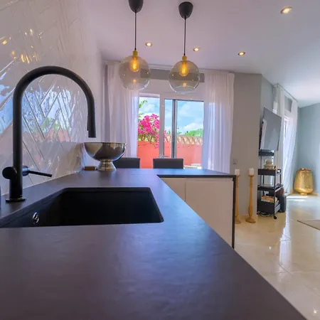 Beachfront 3br With Direct Access East Σπίτι διακοπών Μαρμπέλλα